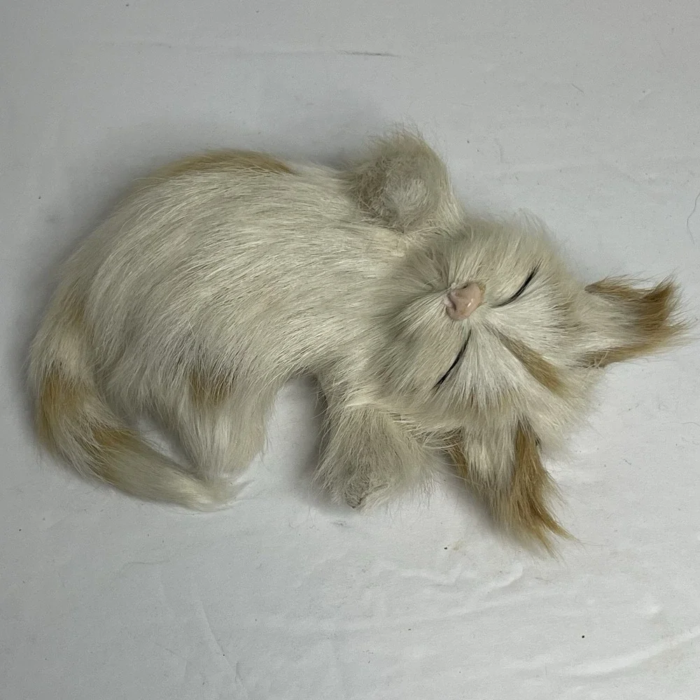 KITTEN Kitty Cat Sleeping Cat Genuine Goat Hair Figurine Blonde Tan 4X3